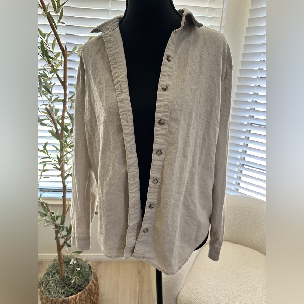 Casual Beige Button-Up Shirt